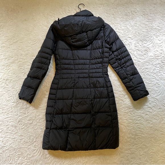 The North Face Women’s Metropolis 2 Slim Fit Parka - Picture 5 of 6